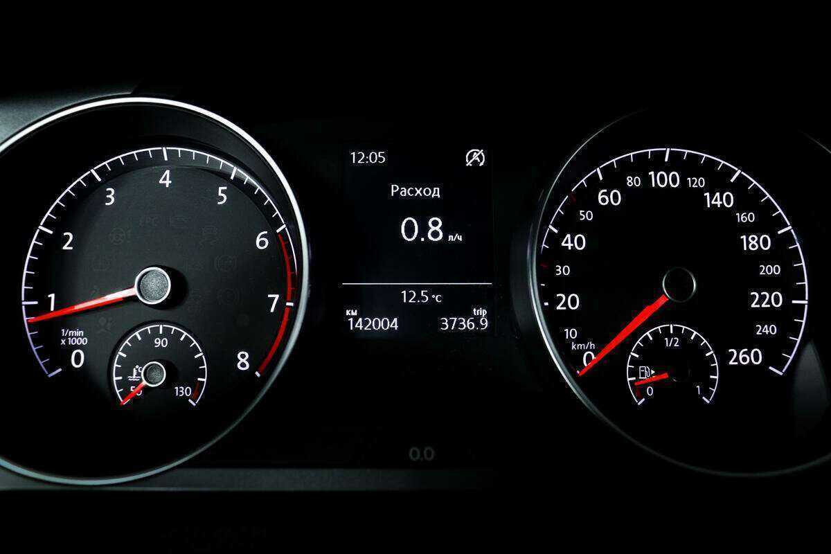 Купить Volkswagen Golf с пробегом. Фото: #9