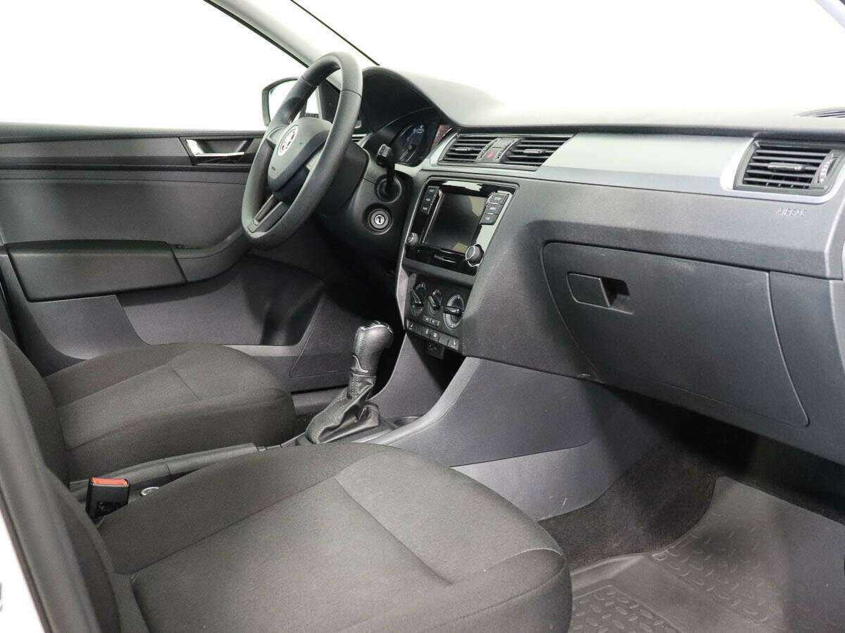 Купить Skoda Rapid с пробегом. Фото: #6