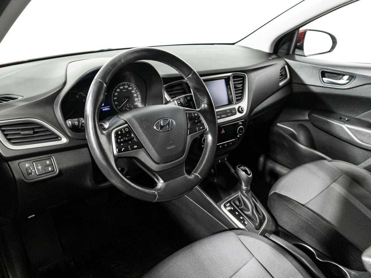 Купить Hyundai Solaris с пробегом. Фото: #10