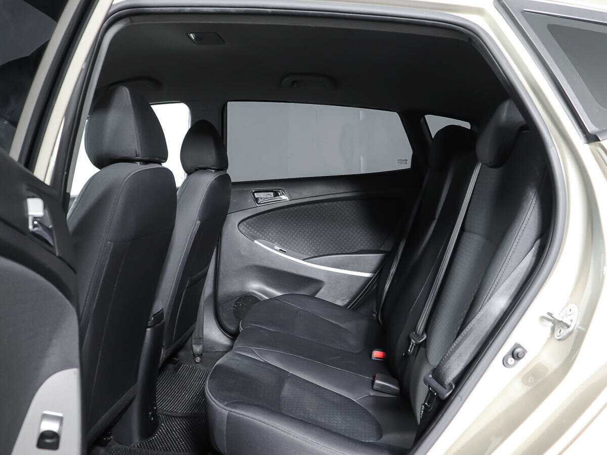 Купить Hyundai Solaris с пробегом. Фото: #8