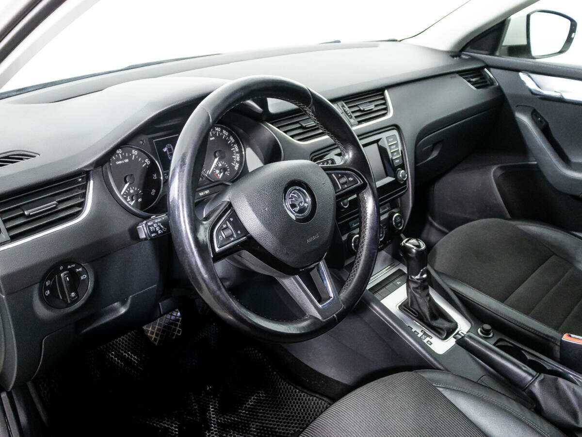 Купить Skoda Octavia с пробегом. Фото: #10