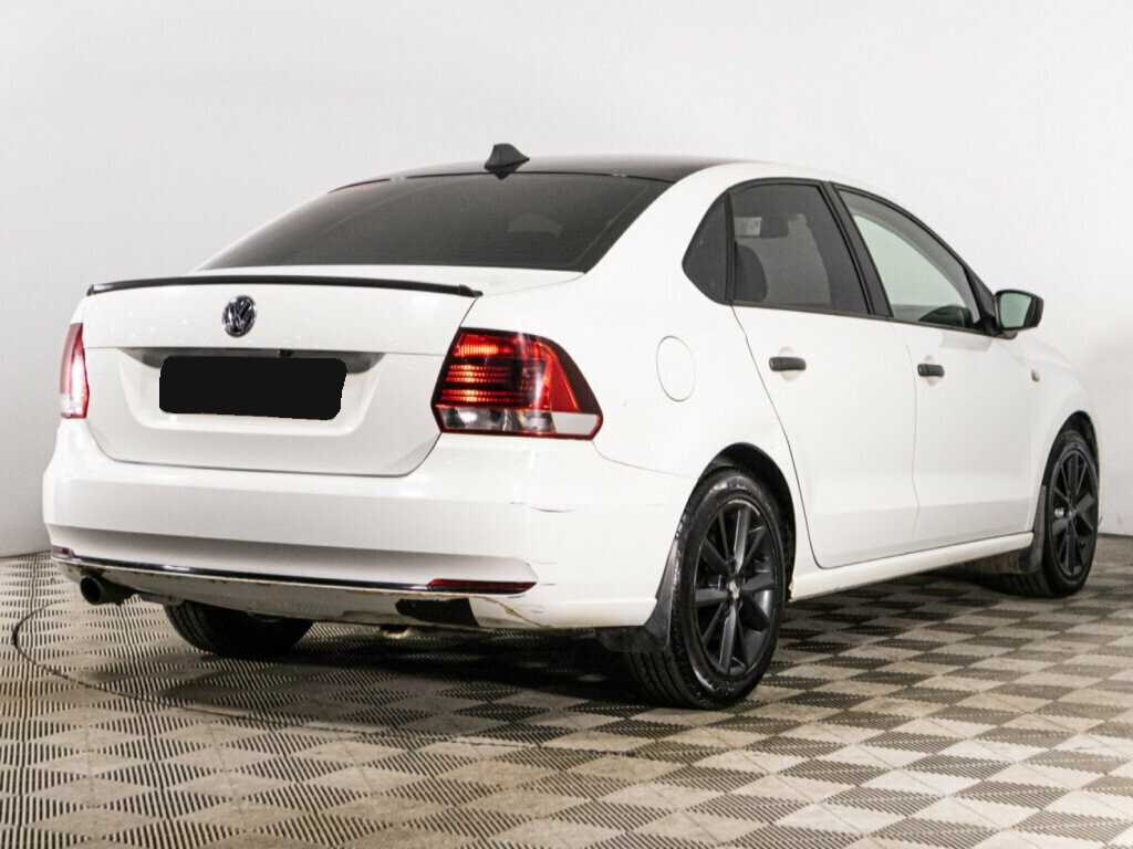 Купить Volkswagen Polo с пробегом. Фото: #4