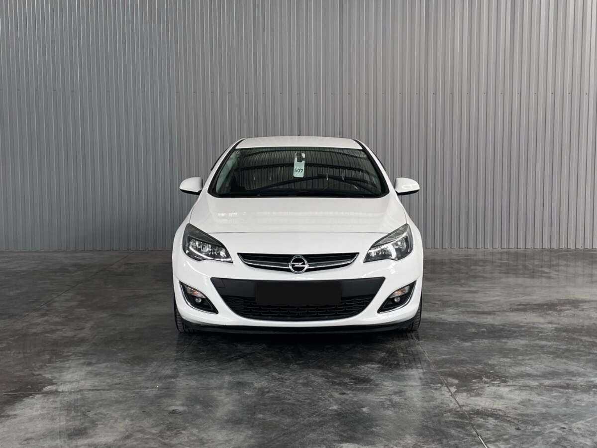 Купить Opel Astra с пробегом. Фото: #1