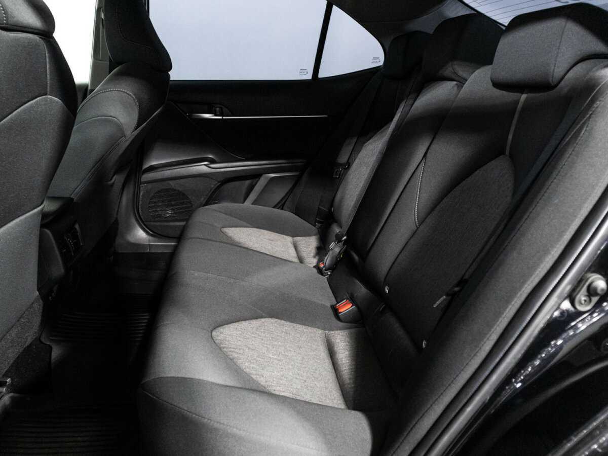 Купить Toyota Camry с пробегом. Фото: #9