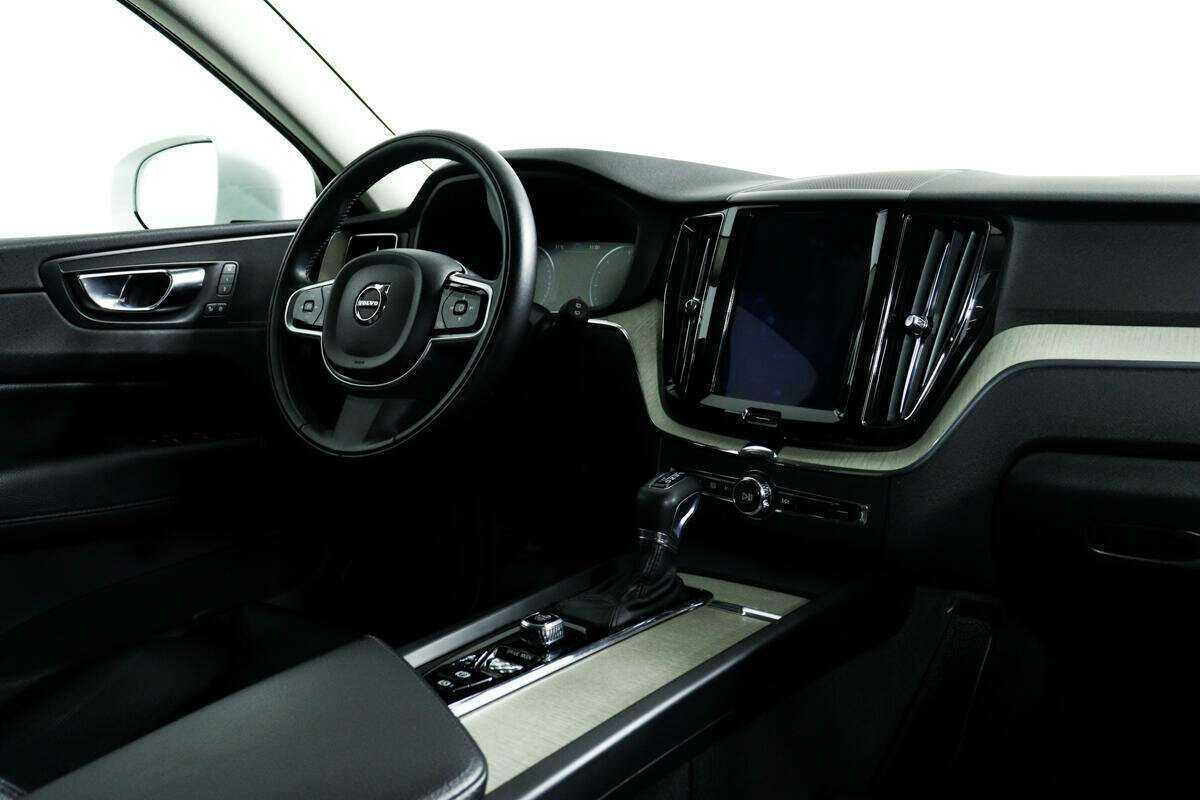 Купить Volvo XC60 с пробегом. Фото: #8