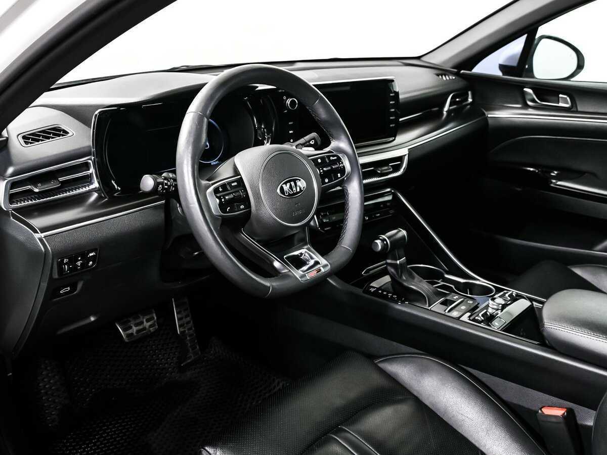 Купить Kia K5 с пробегом. Фото: #11