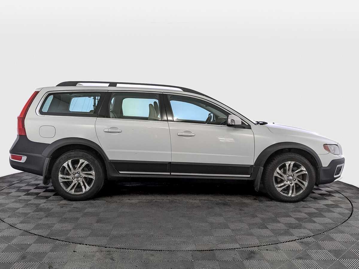 Купить Volvo XC70 с пробегом. Фото: #3