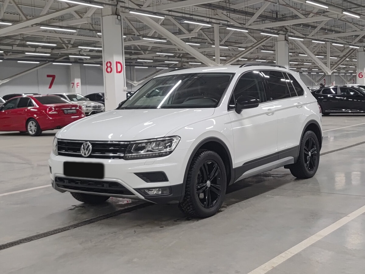 Купить Volkswagen Tiguan с пробегом. Посмотреть фото