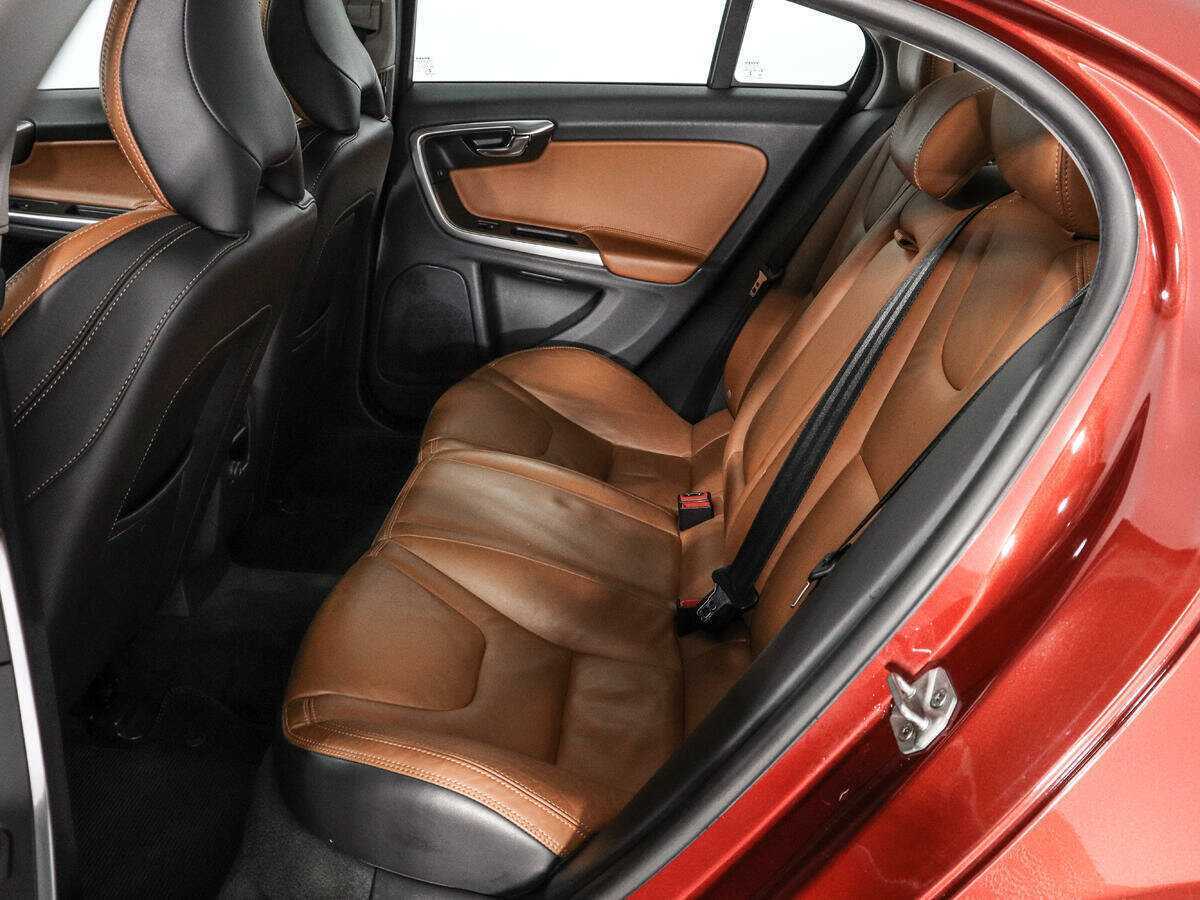 Купить Volvo S60 с пробегом. Фото: #9