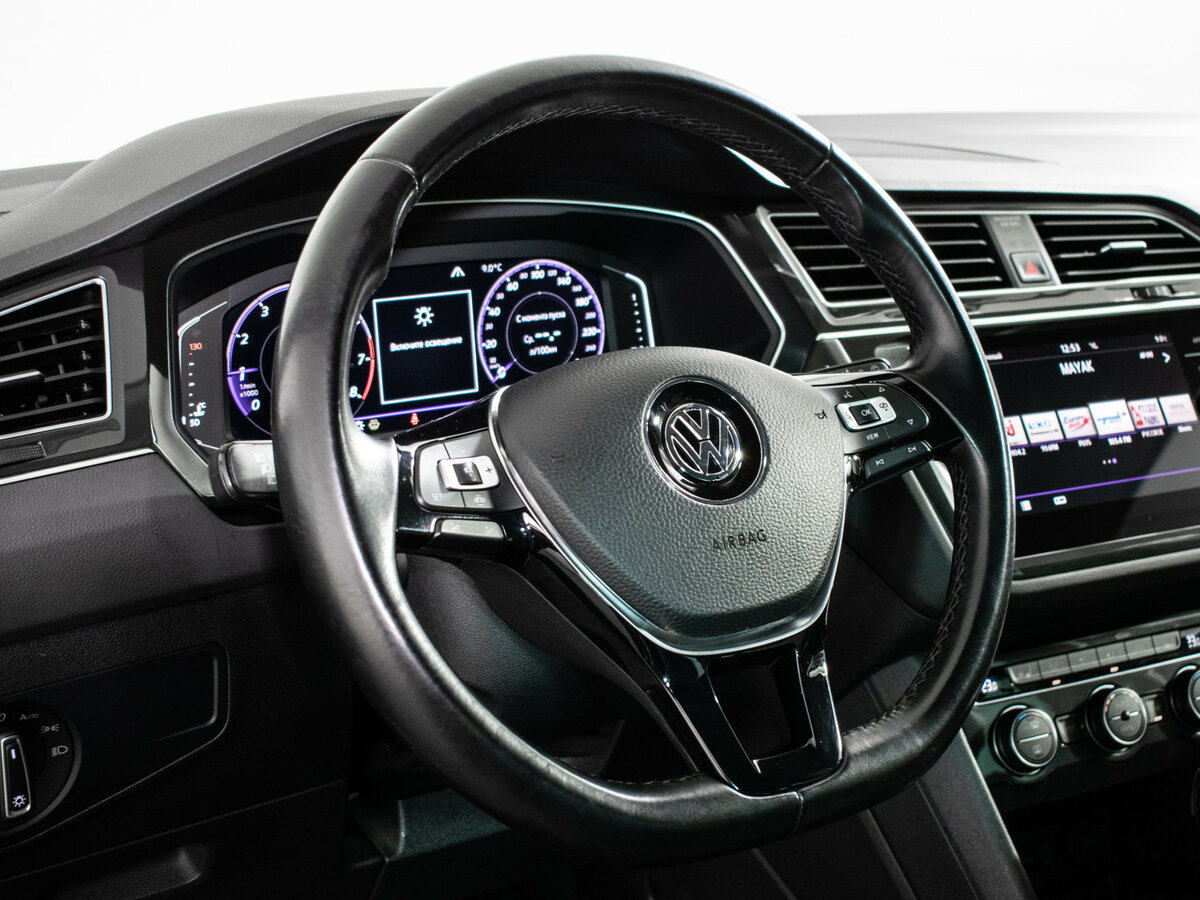 Купить Volkswagen Tiguan с пробегом. Фото: #11