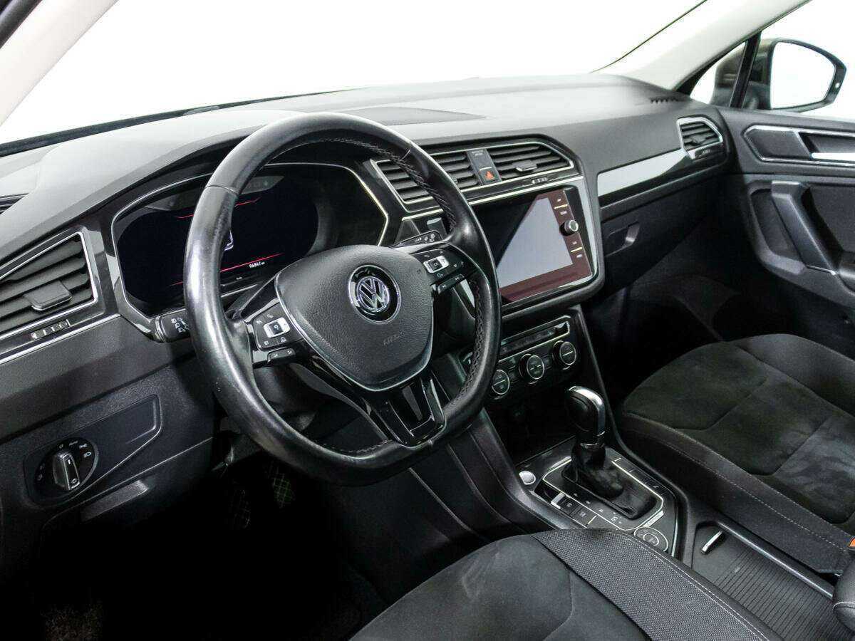Купить Volkswagen Tiguan с пробегом. Фото: #10