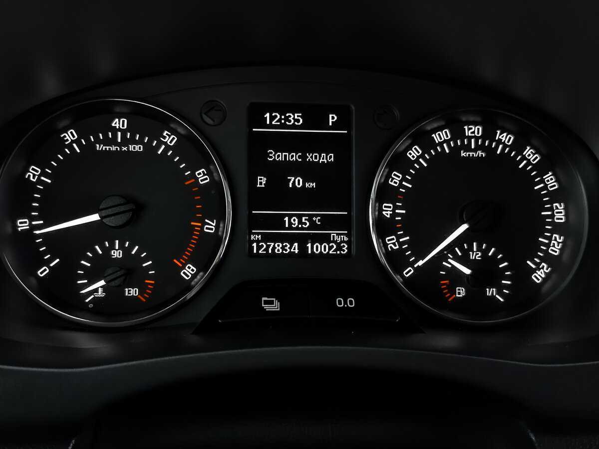 Купить Skoda Fabia с пробегом. Фото: #15