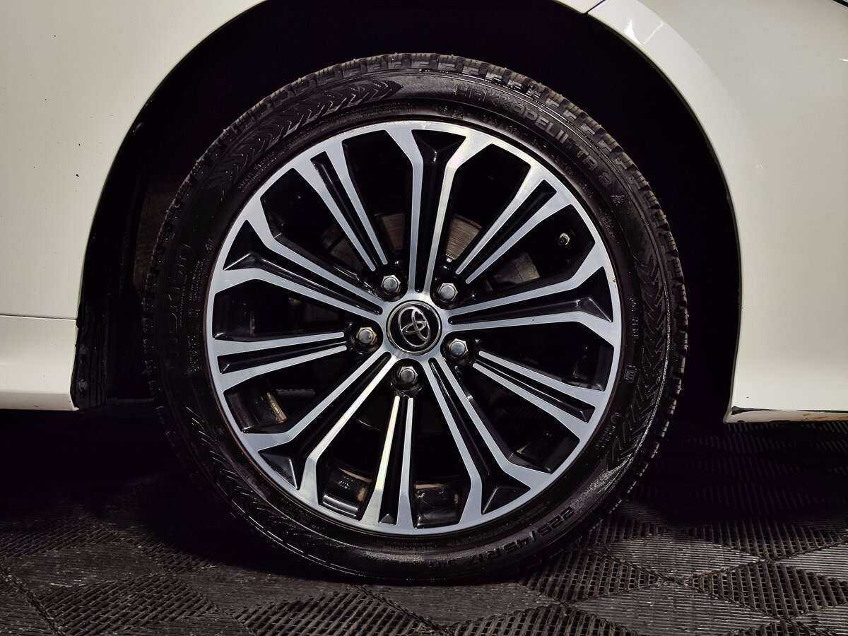 Купить Toyota Corolla с пробегом. Фото: #24