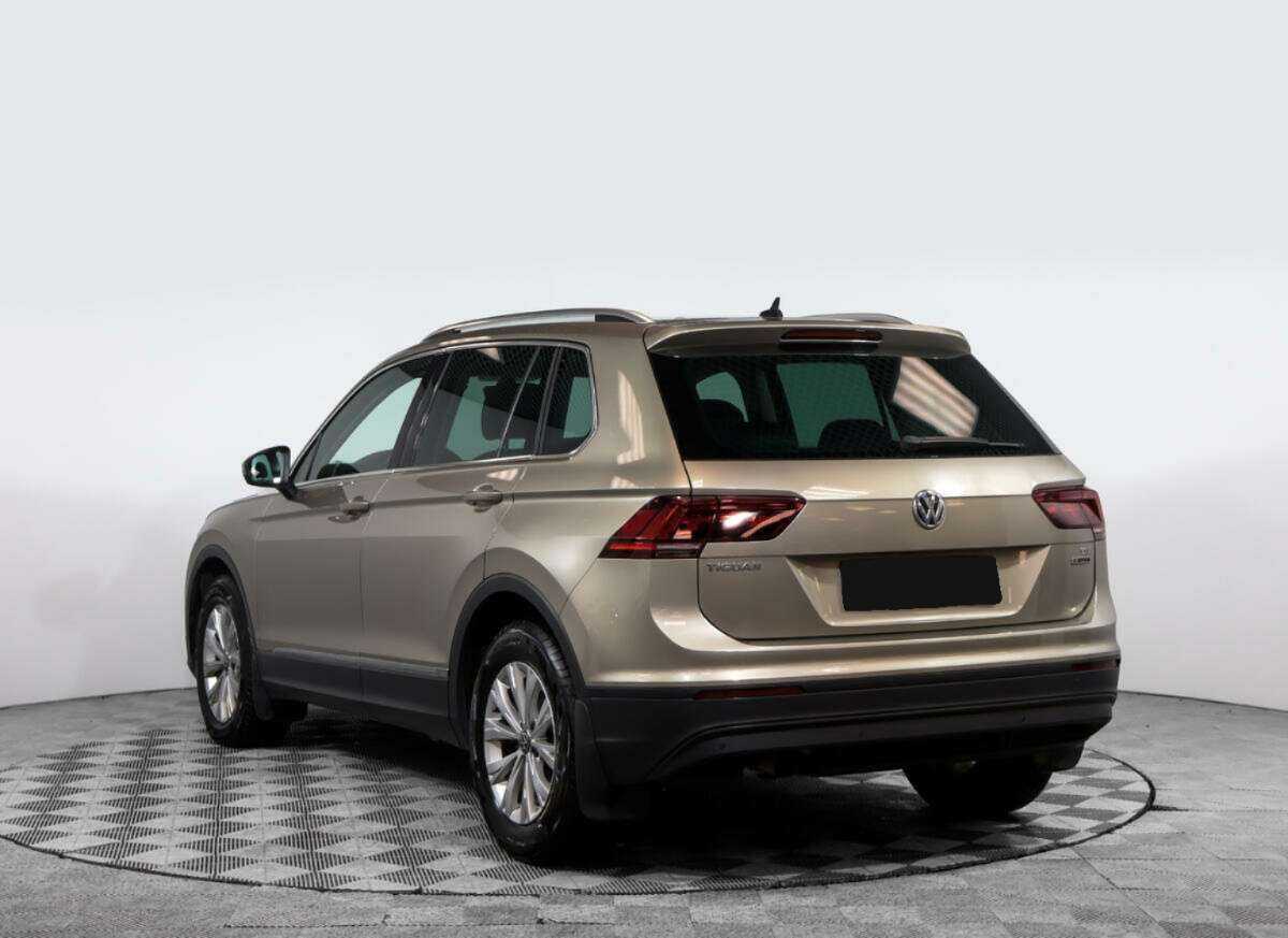 Купить Volkswagen Tiguan с пробегом. Фото: #5