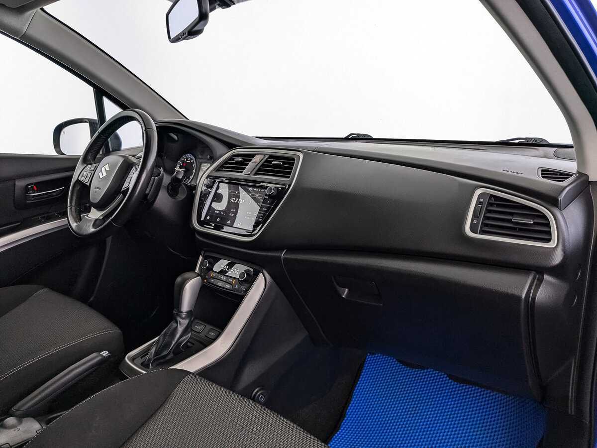 Купить Suzuki SX4 с пробегом. Фото: #8