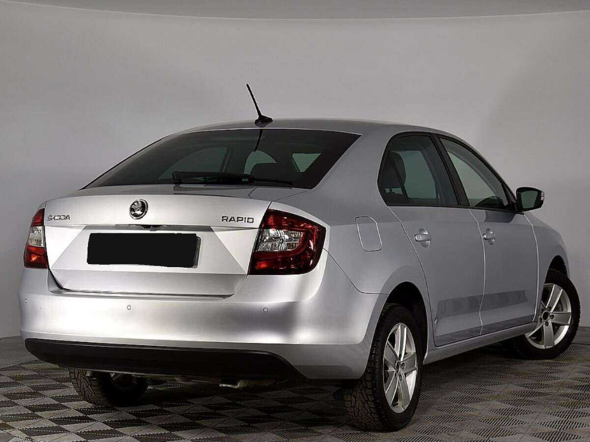Купить Skoda Rapid с пробегом. Фото: #1