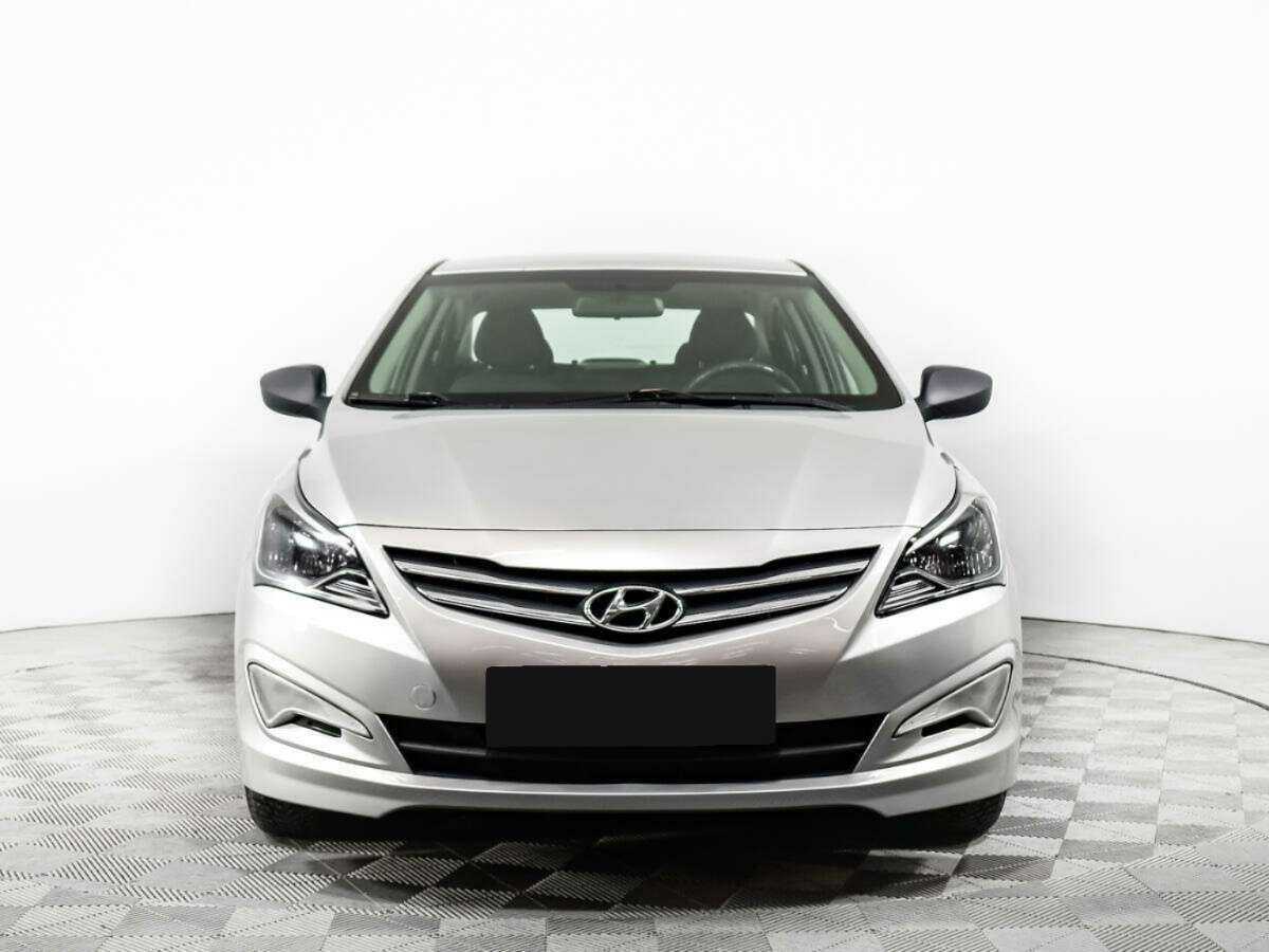 Купить Hyundai Solaris с пробегом. Фото: #1