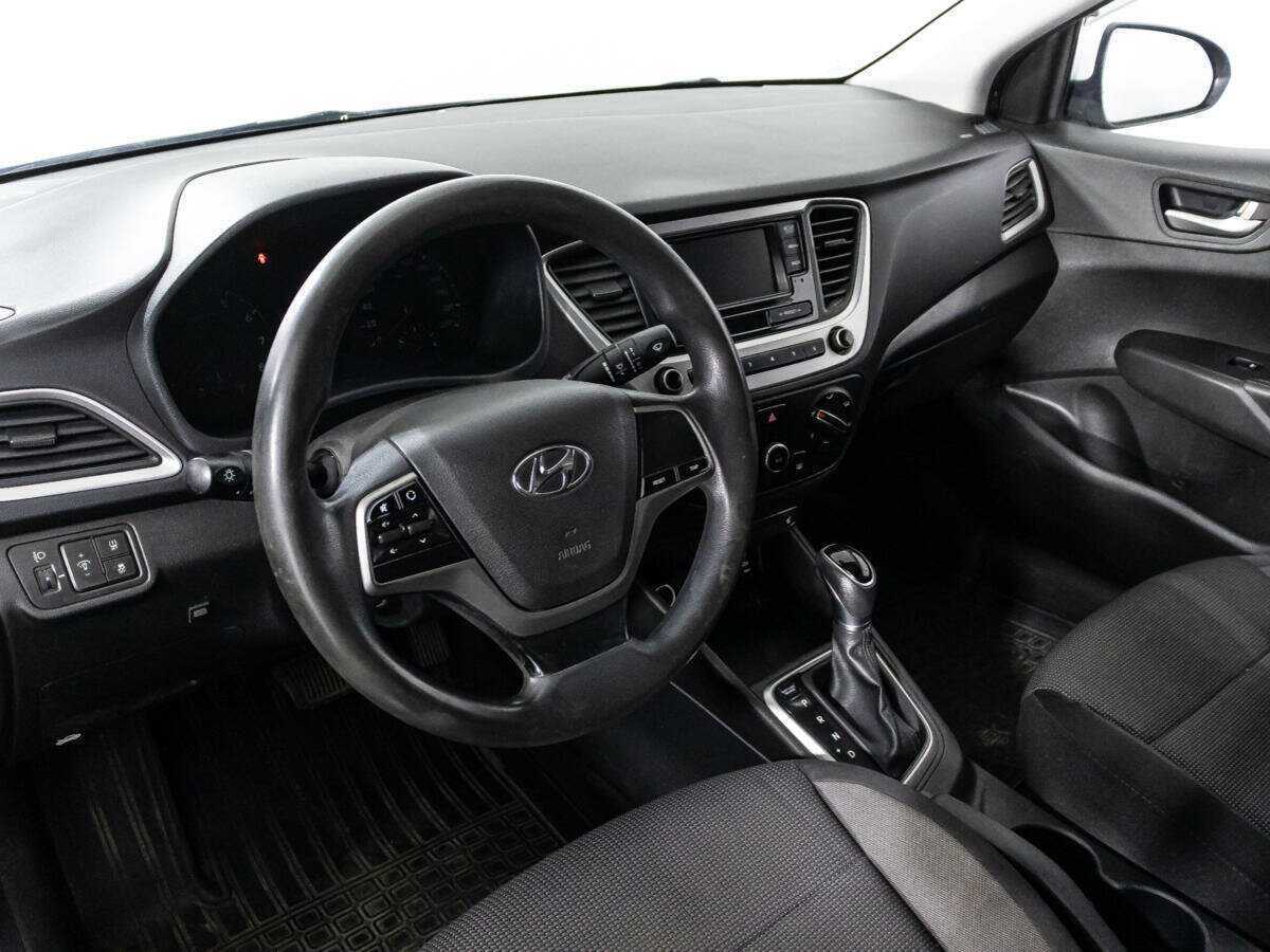 Купить Hyundai Solaris с пробегом. Фото: #10
