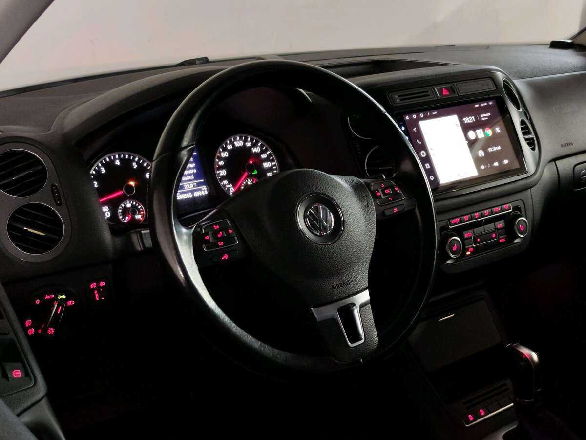 Купить Volkswagen Tiguan с пробегом. Фото: #9