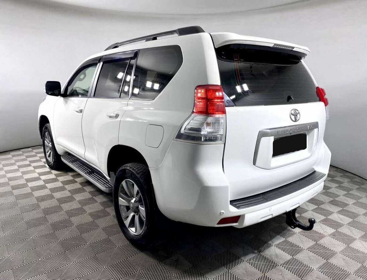Купить Toyota Land Cruiser Prado с пробегом. Фото: #6