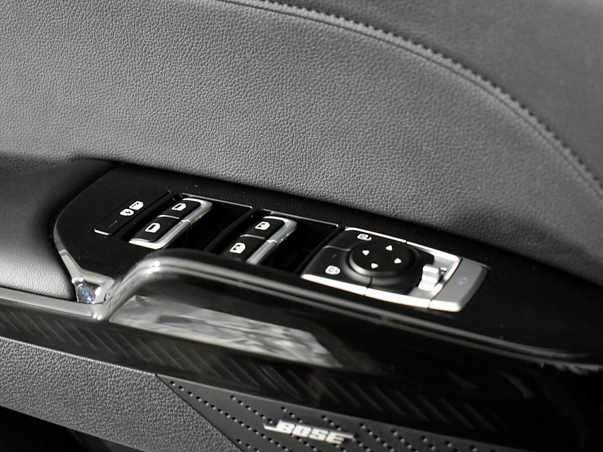 Купить Kia K5 с пробегом. Фото: #18