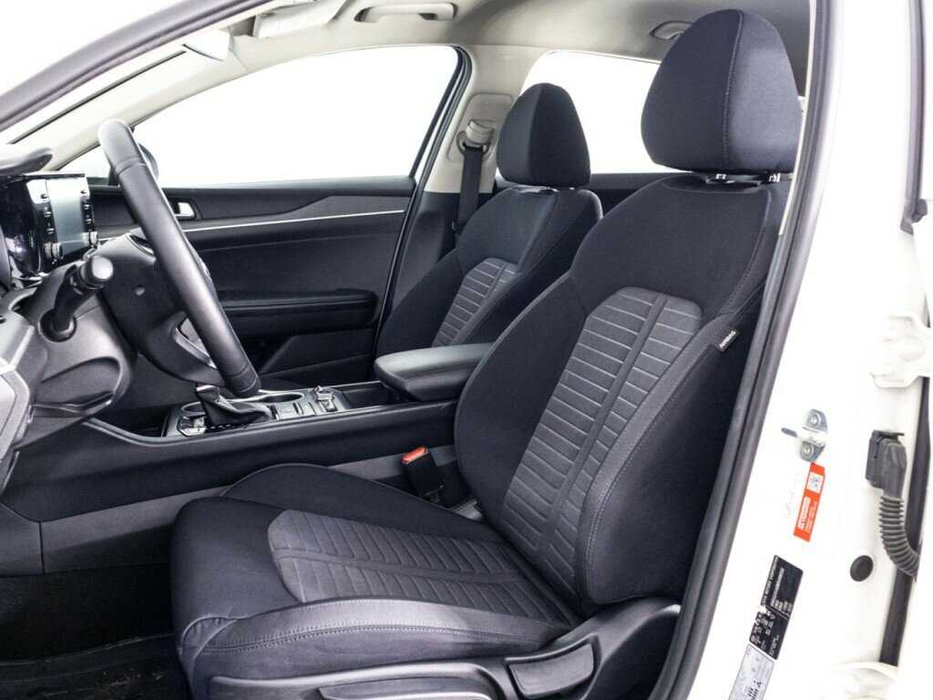 Купить Kia K5 с пробегом. Фото: #15