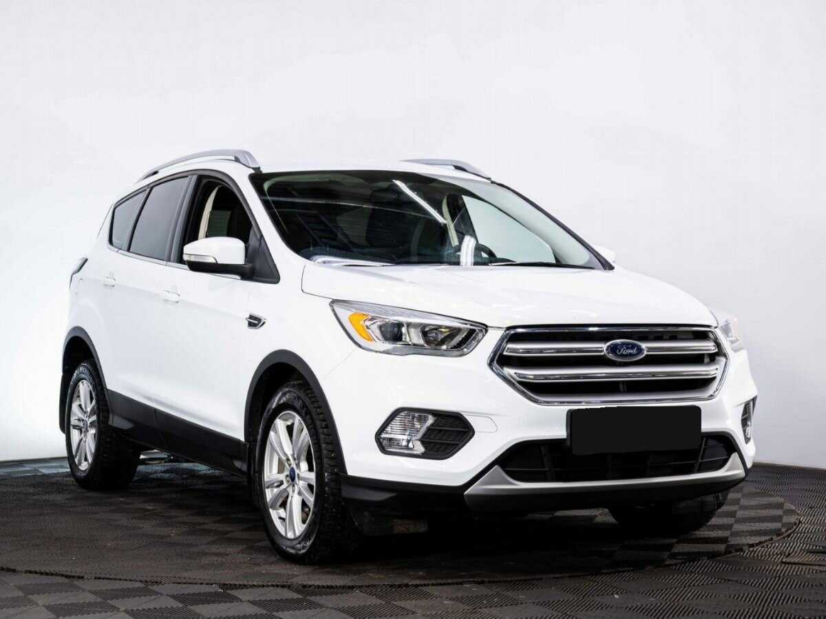 Купить Ford Kuga с пробегом. Фото: #2