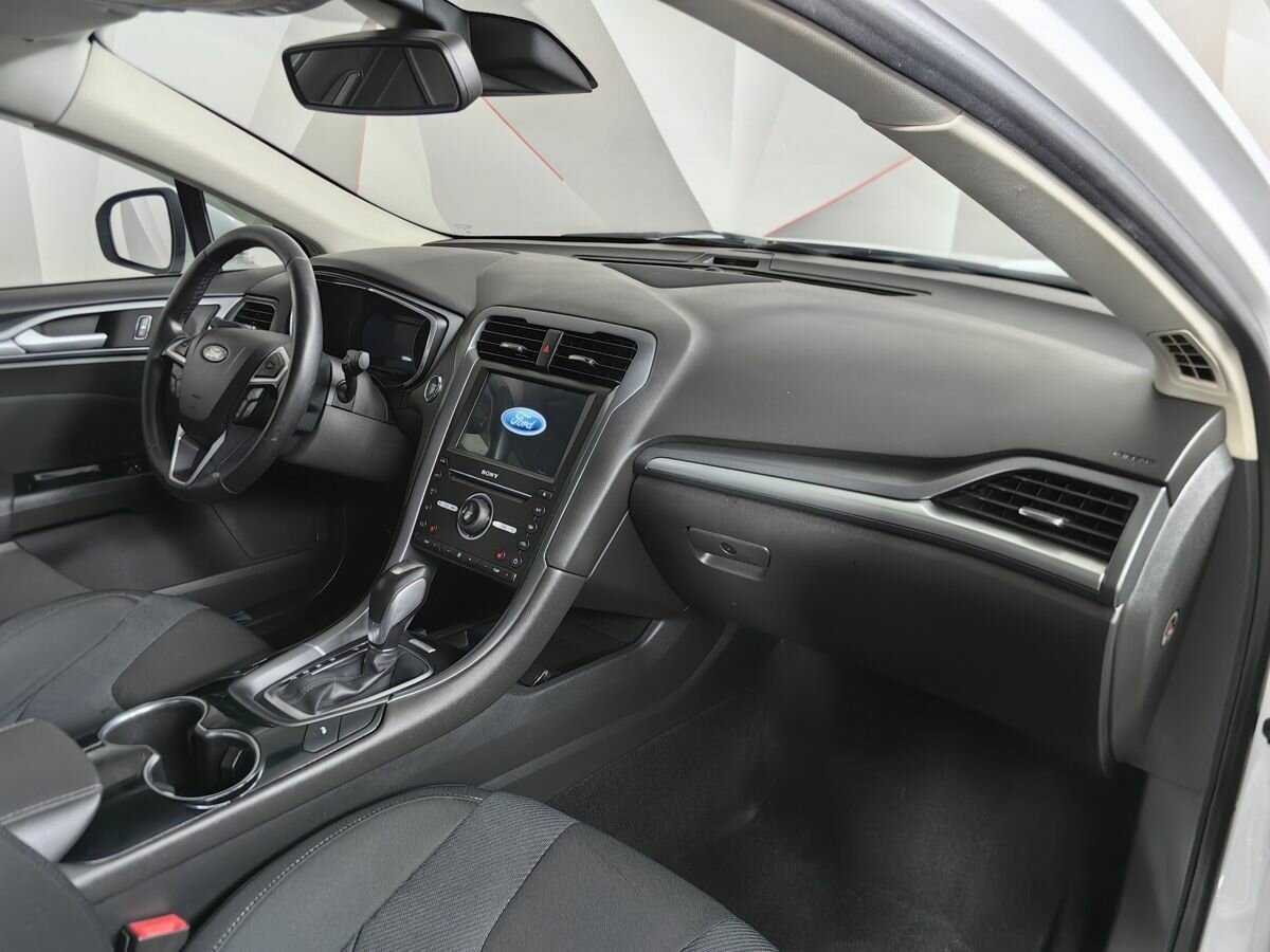 Купить Ford Mondeo с пробегом. Фото: #8