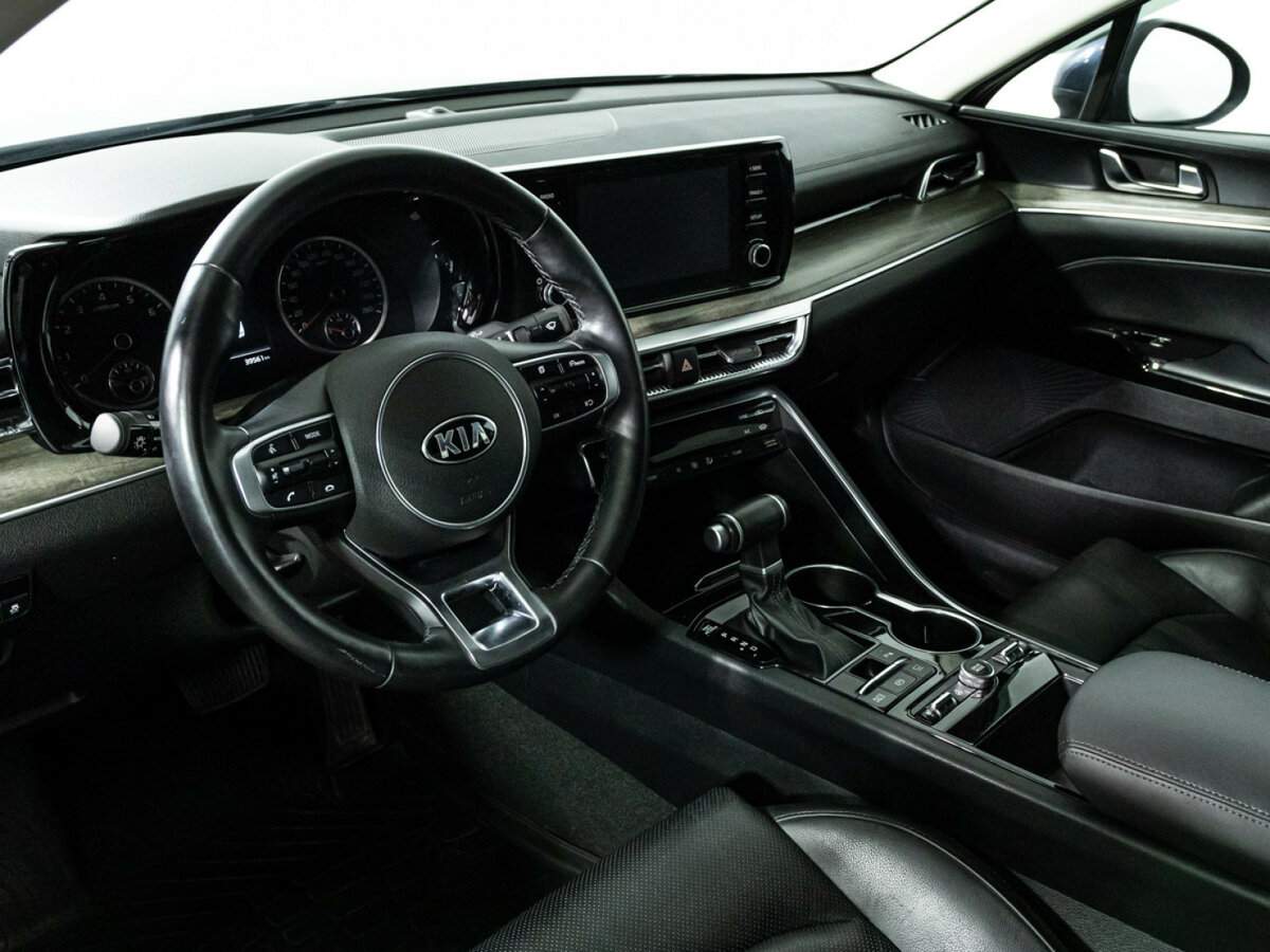 Купить Kia K5 с пробегом. Фото: #10