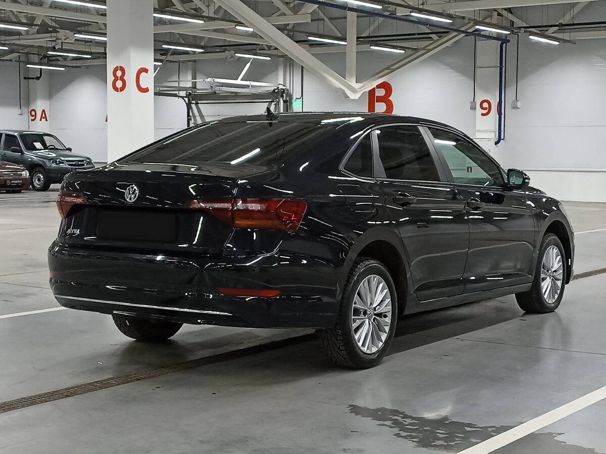 Купить Volkswagen Jetta с пробегом. Фото: #4
