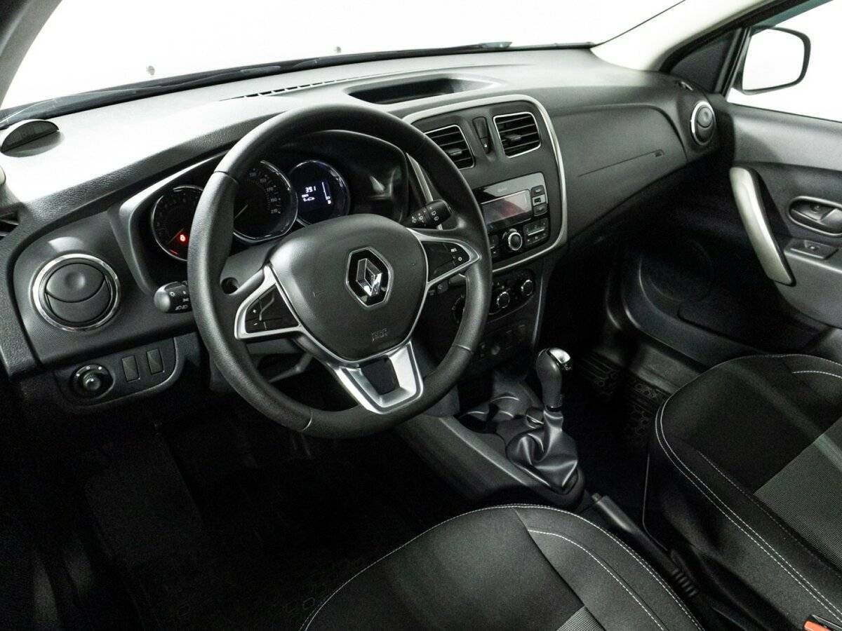 Купить Renault Sandero с пробегом. Фото: #10