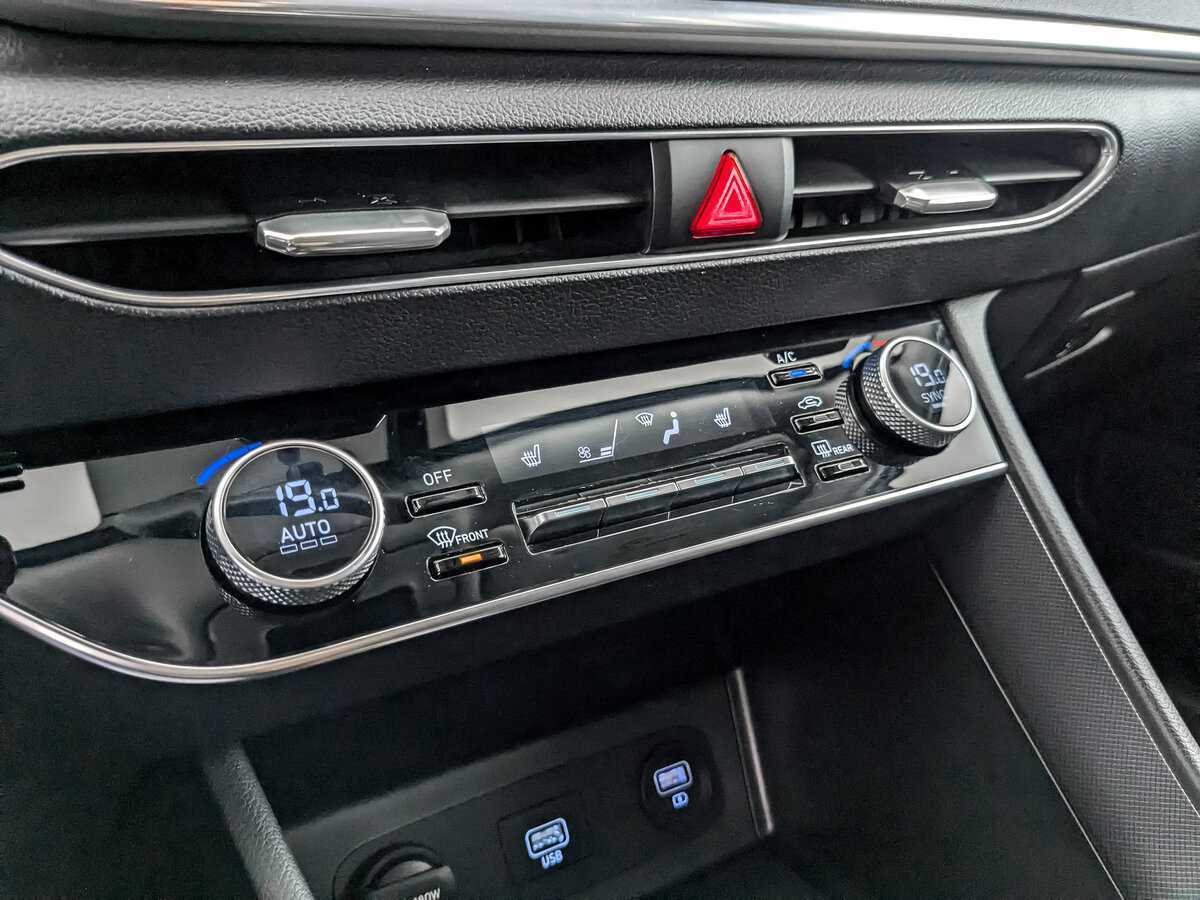 Купить Hyundai Sonata с пробегом. Фото: #16