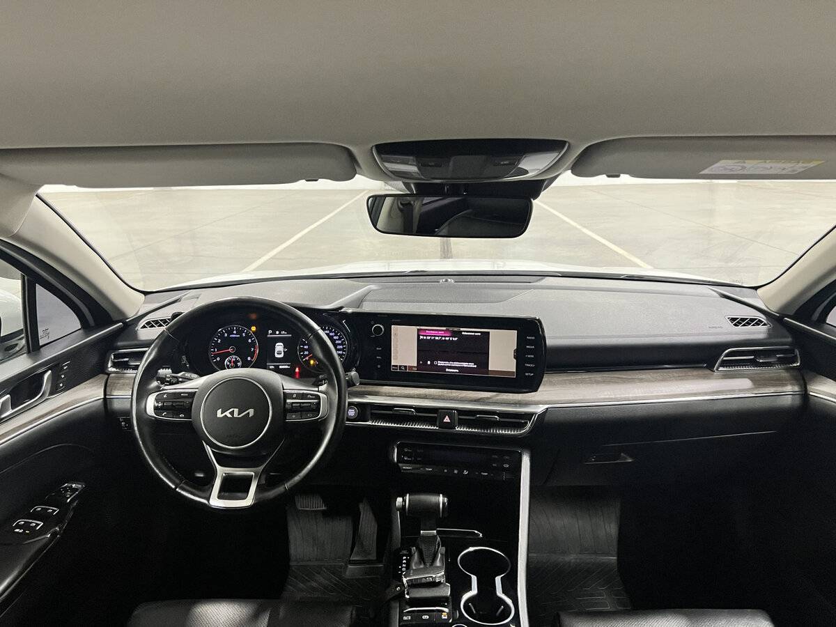 Купить Kia K5 с пробегом. Фото: #13