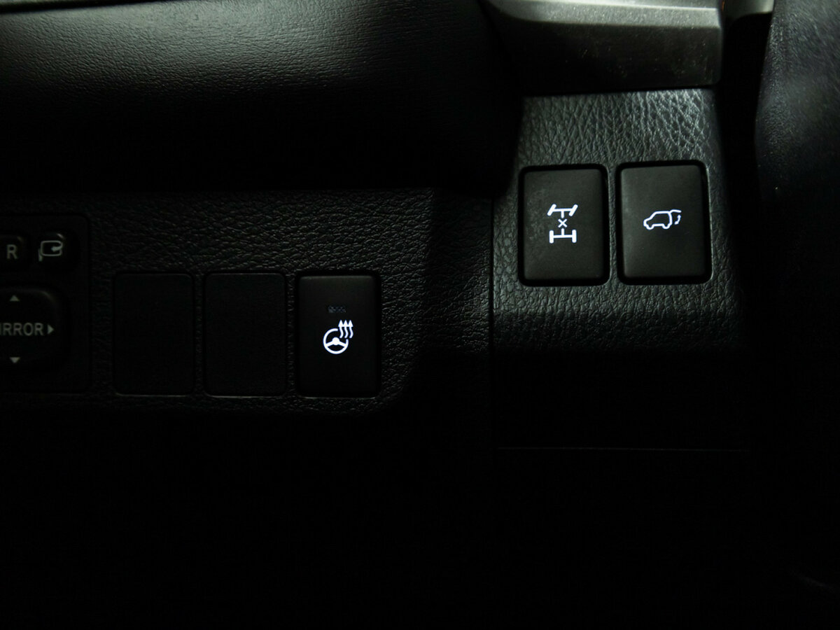 Купить Toyota RAV4 с пробегом. Фото: #11