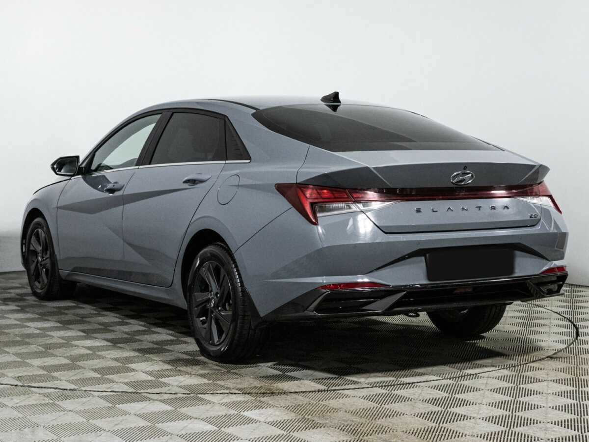 Купить Hyundai Elantra с пробегом. Фото: #6
