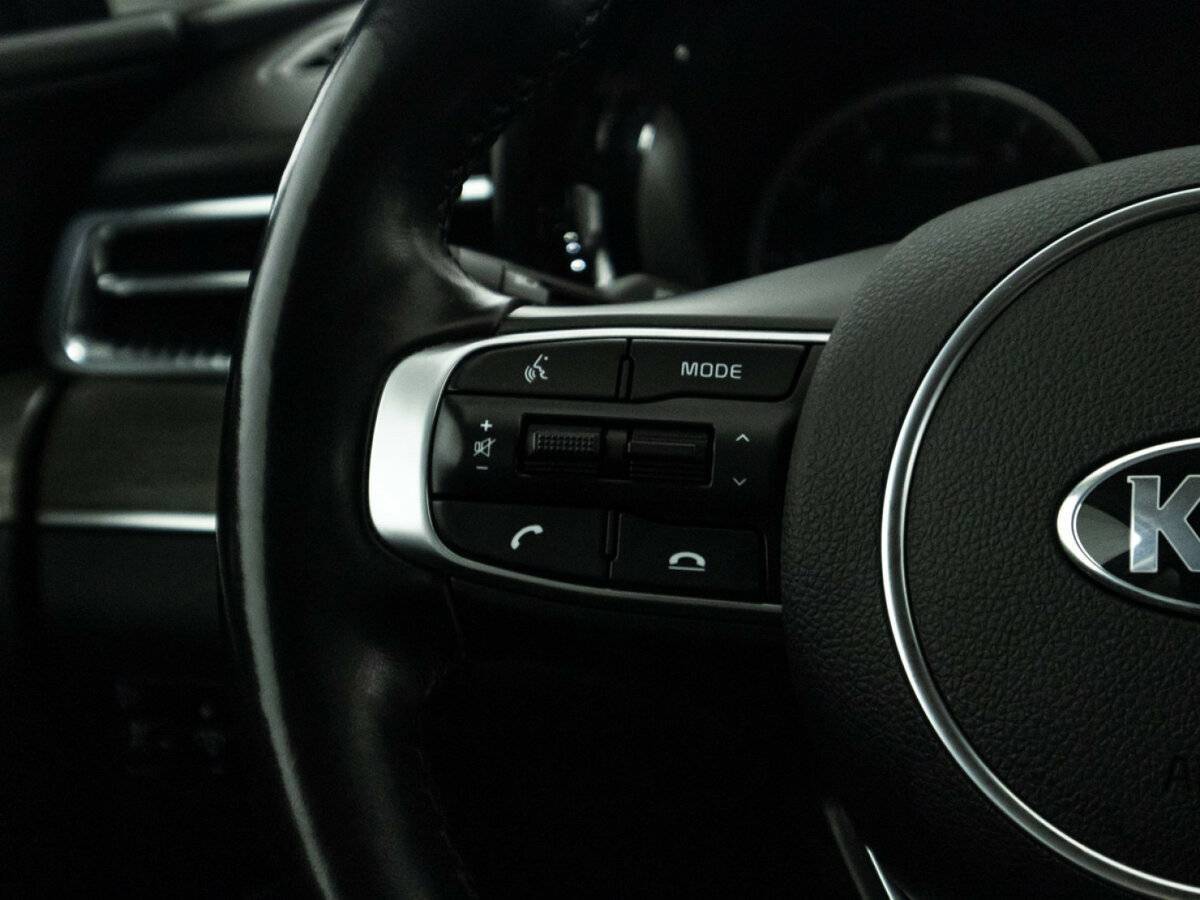 Купить Kia K5 с пробегом. Фото: #24