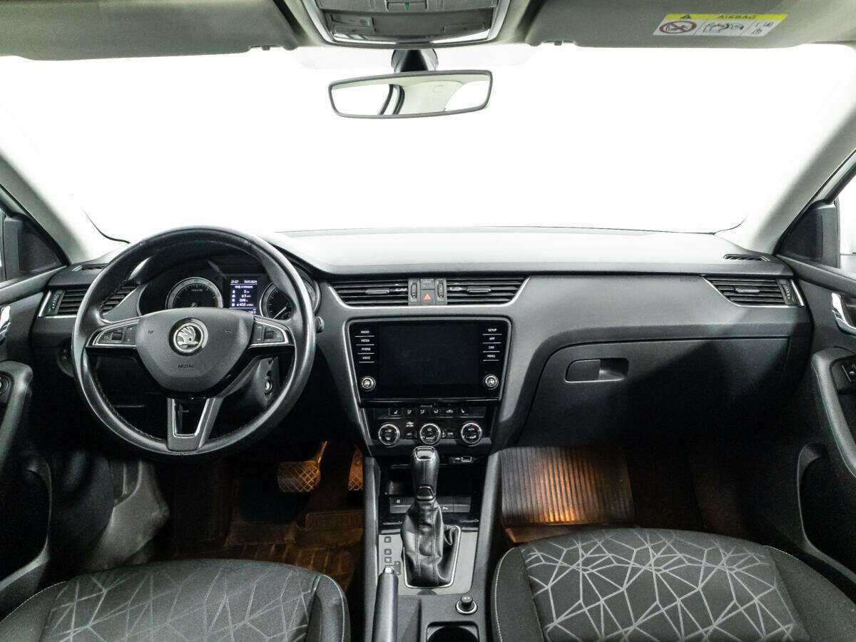 Купить Skoda Octavia с пробегом. Фото: #12