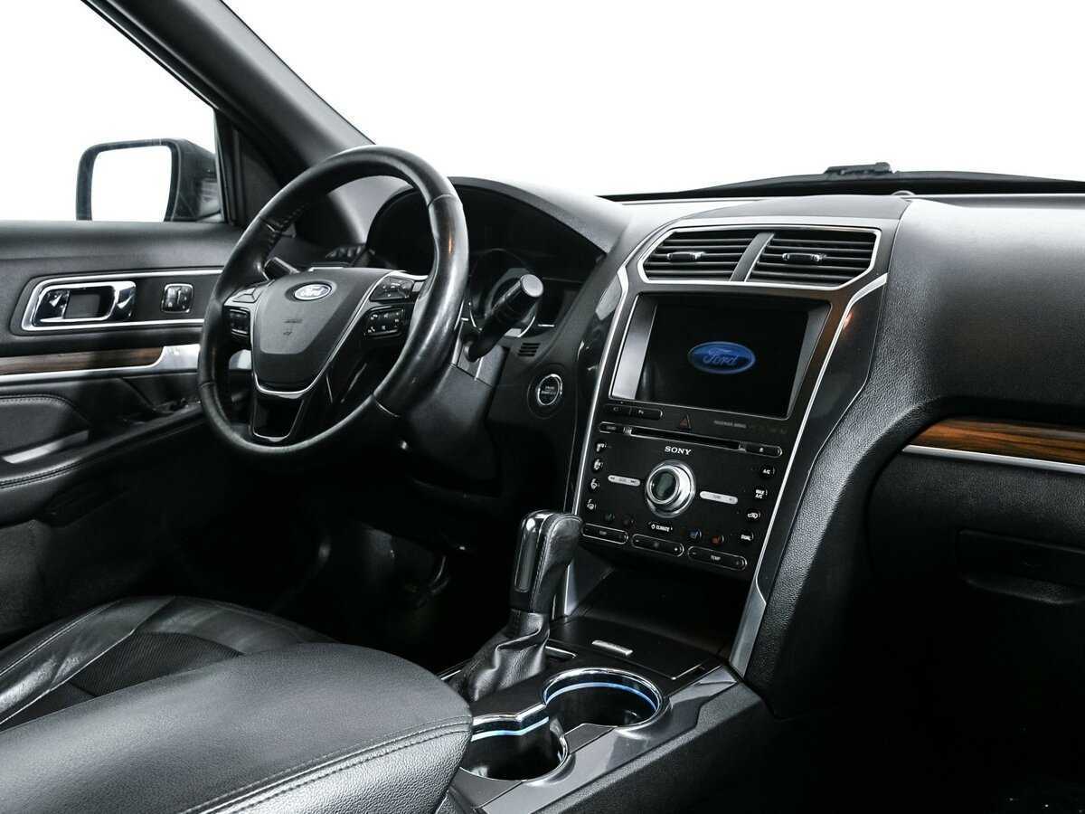 Купить Ford Explorer с пробегом. Фото: #6
