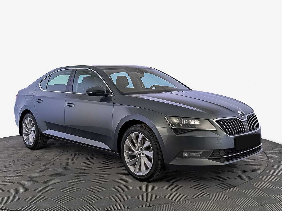Купить Skoda Superb с пробегом. Фото: #2