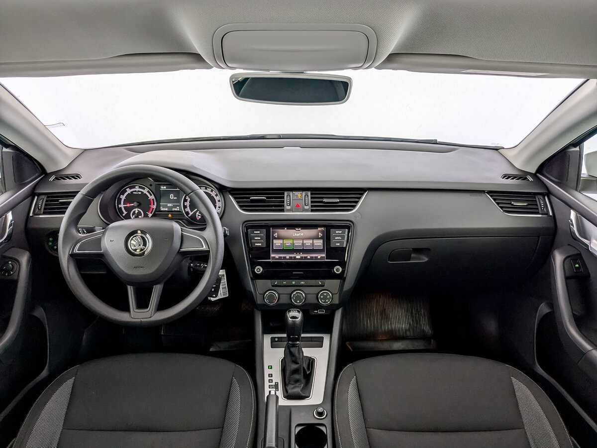 Купить Skoda Octavia с пробегом. Фото: #13