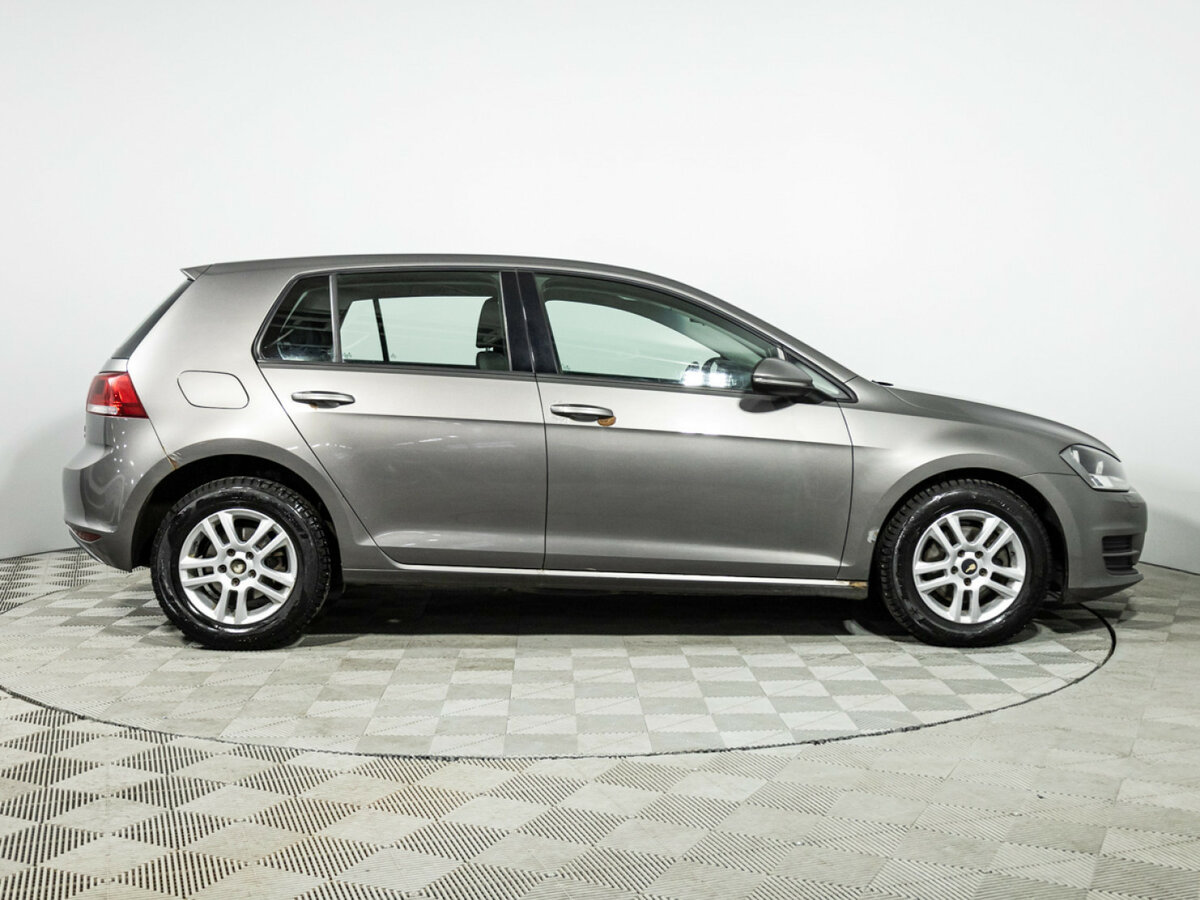 Купить Volkswagen Golf с пробегом. Фото: #3