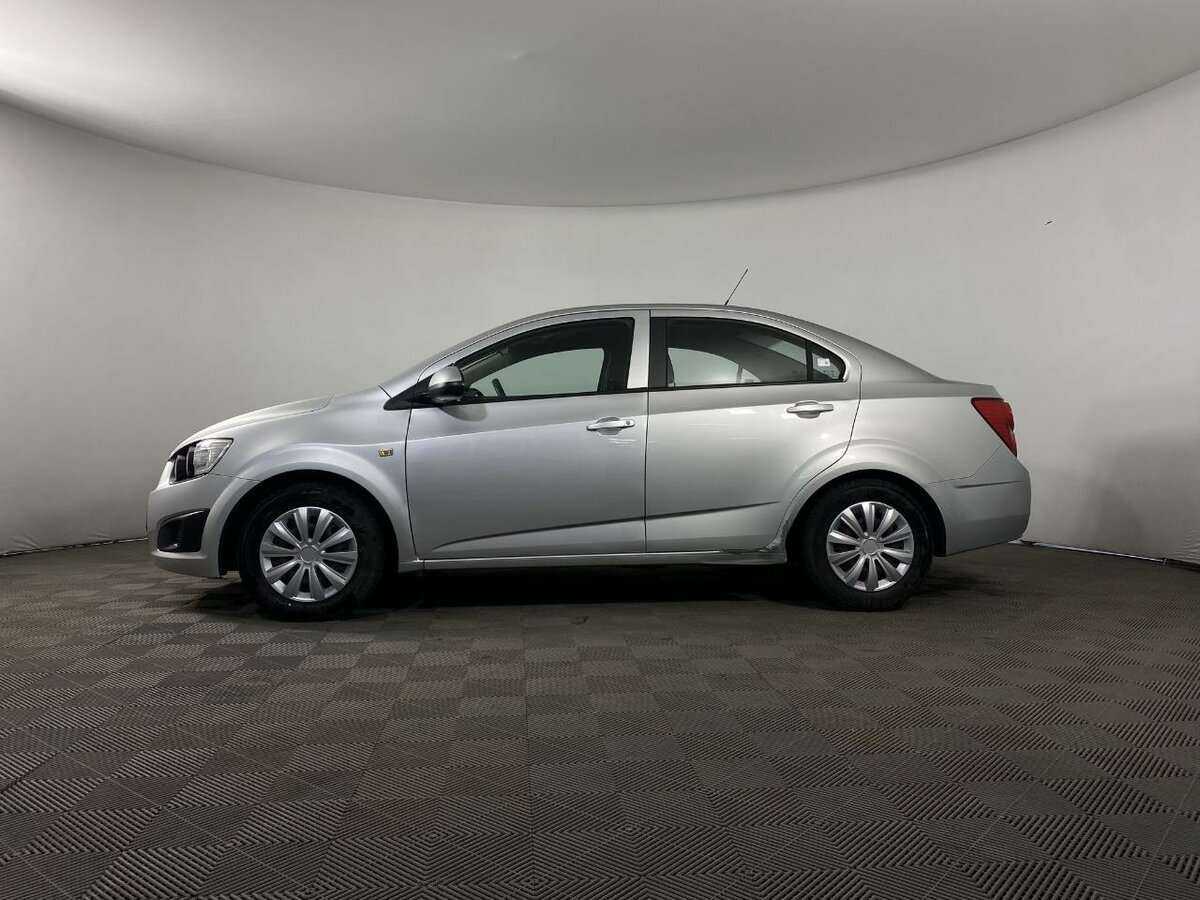 Купить Chevrolet Aveo с пробегом. Фото: #3