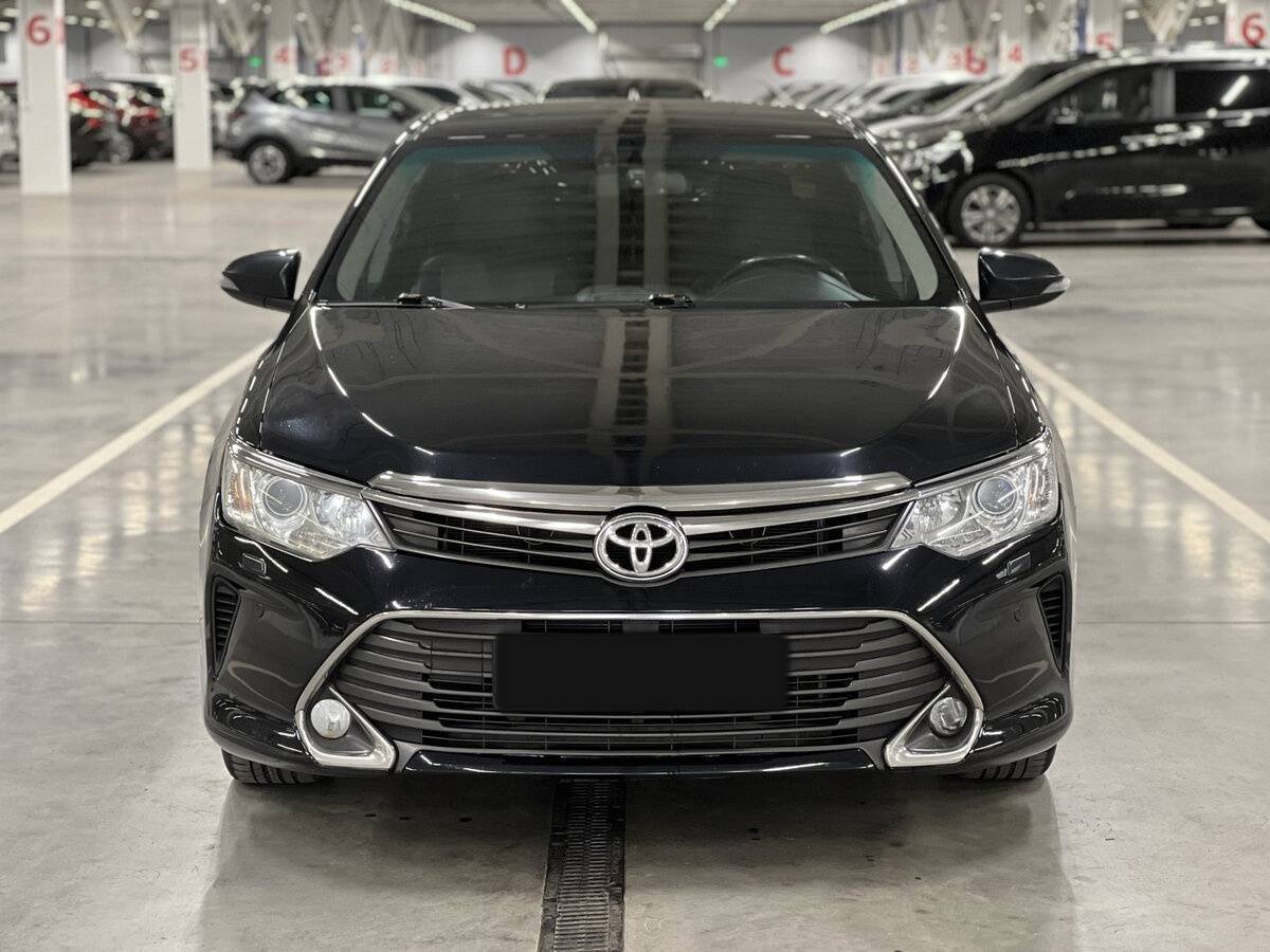 Купить Toyota Camry с пробегом. Фото: #1