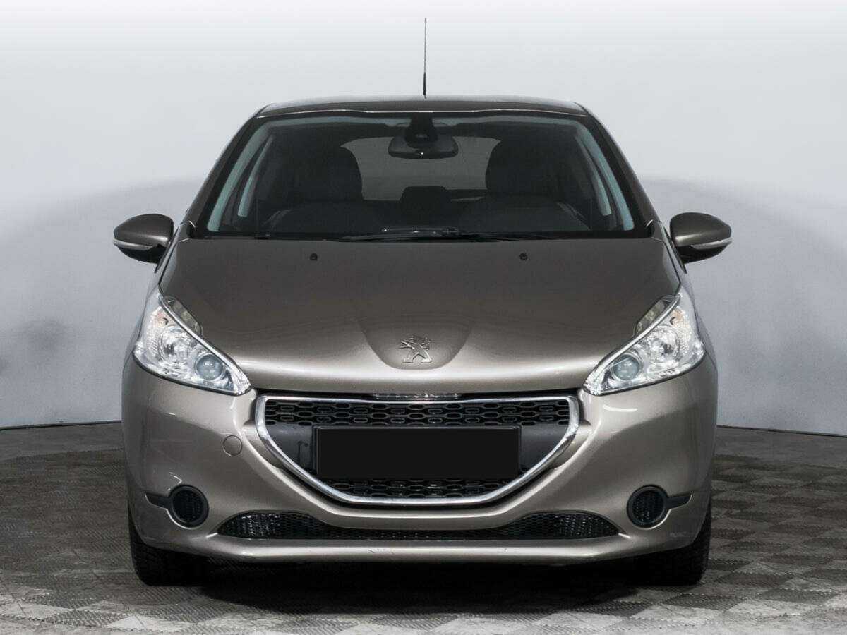 Купить Peugeot 208 с пробегом. Фото: #1