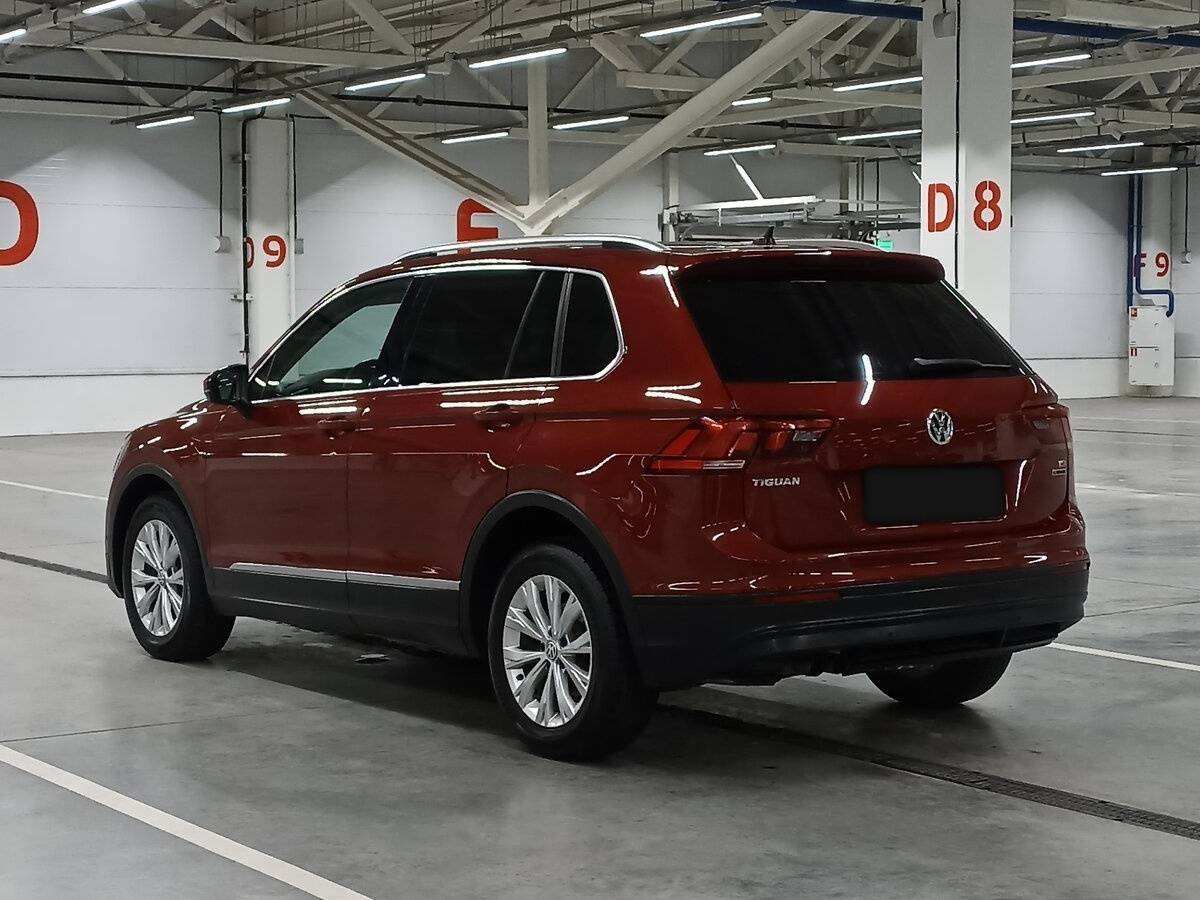 Купить Volkswagen Tiguan с пробегом. Фото: #6
