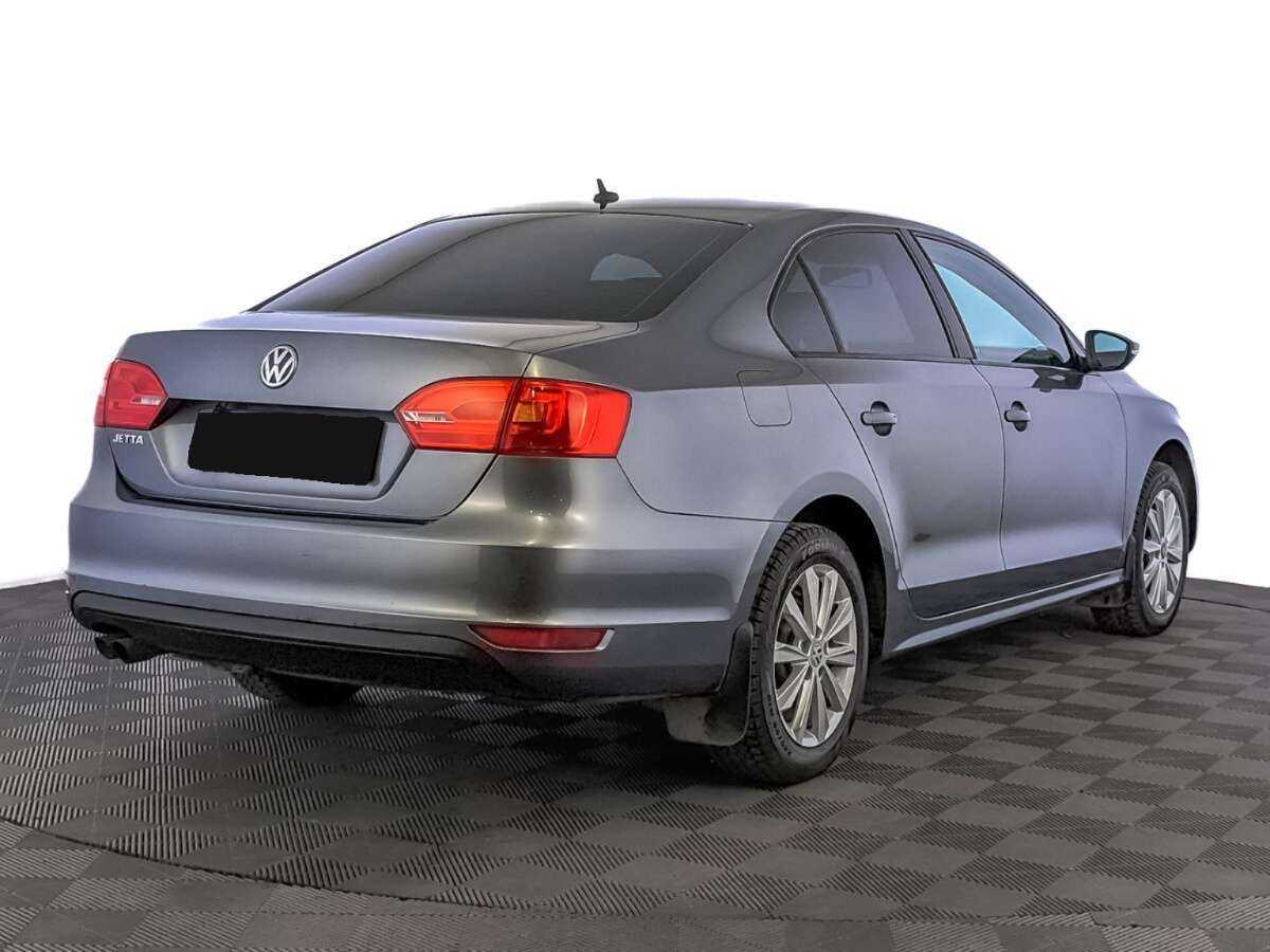 Купить Volkswagen Jetta с пробегом. Фото: #4