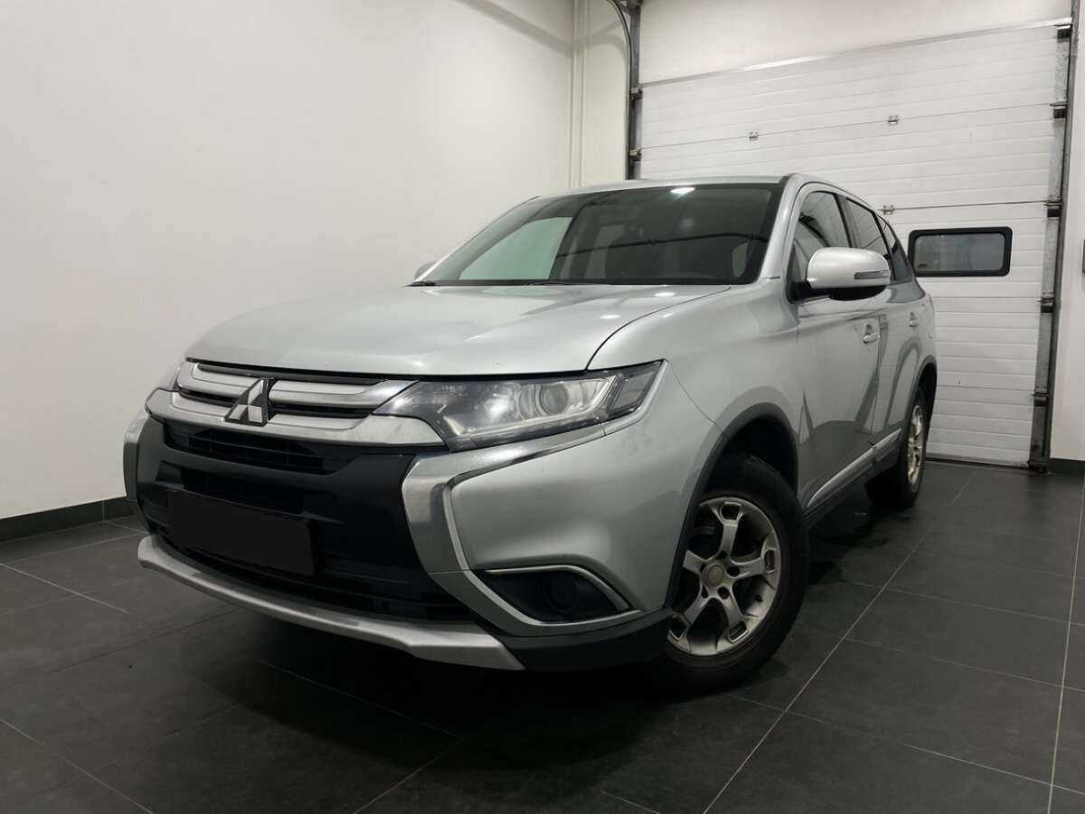 Купить Mitsubishi Outlander с пробегом. Фото: #0