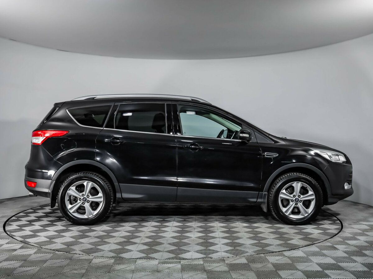 Купить Ford Kuga с пробегом. Фото: #3
