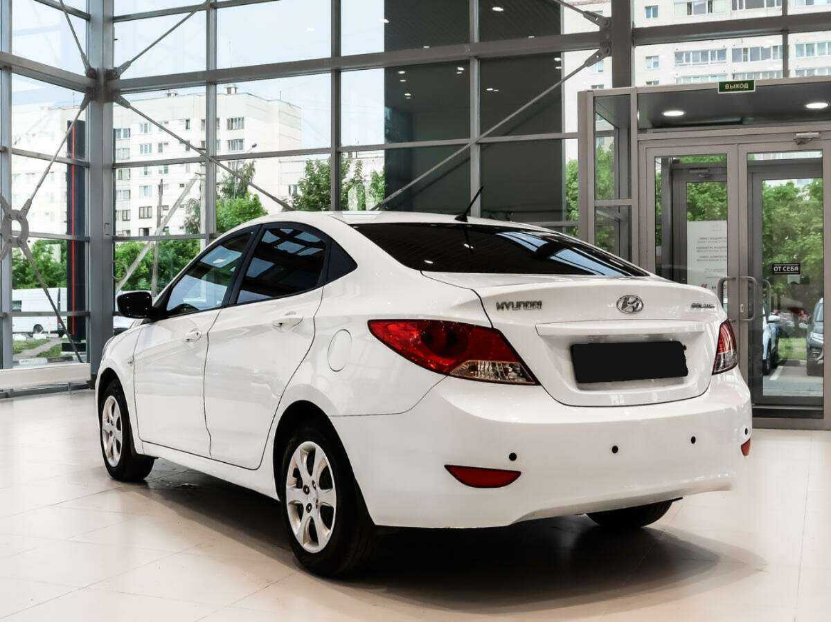 Купить Hyundai Solaris с пробегом. Фото: #5