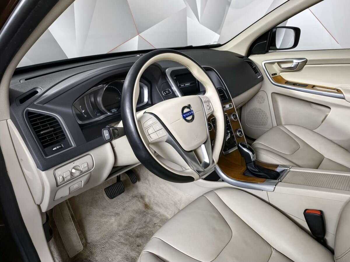 Купить Volvo XC60 с пробегом. Фото: #14